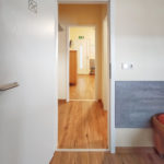 Flachbau 2 Zimmer Apartment, Durchgang